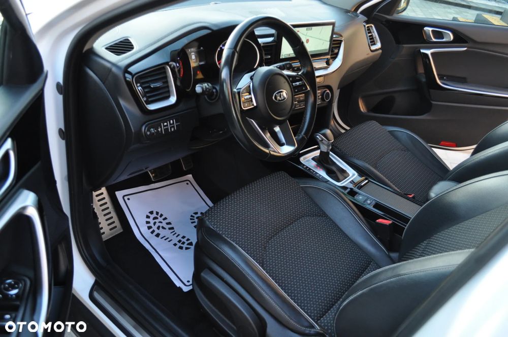 Kia XCeed 1.6 CRDi DCT7 PLATINUM EDITION - 6