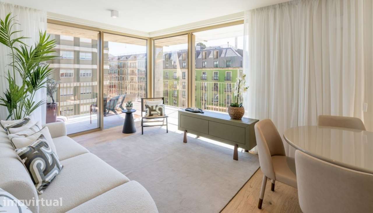 Fernão Magalhães 127: Apartamento T2, à venda, no centro do Porto - Grande imagem: 2/25
