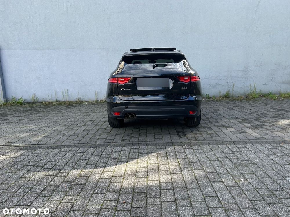 Jaguar F-Pace 2.0 i4D AWD R-Sport - 4