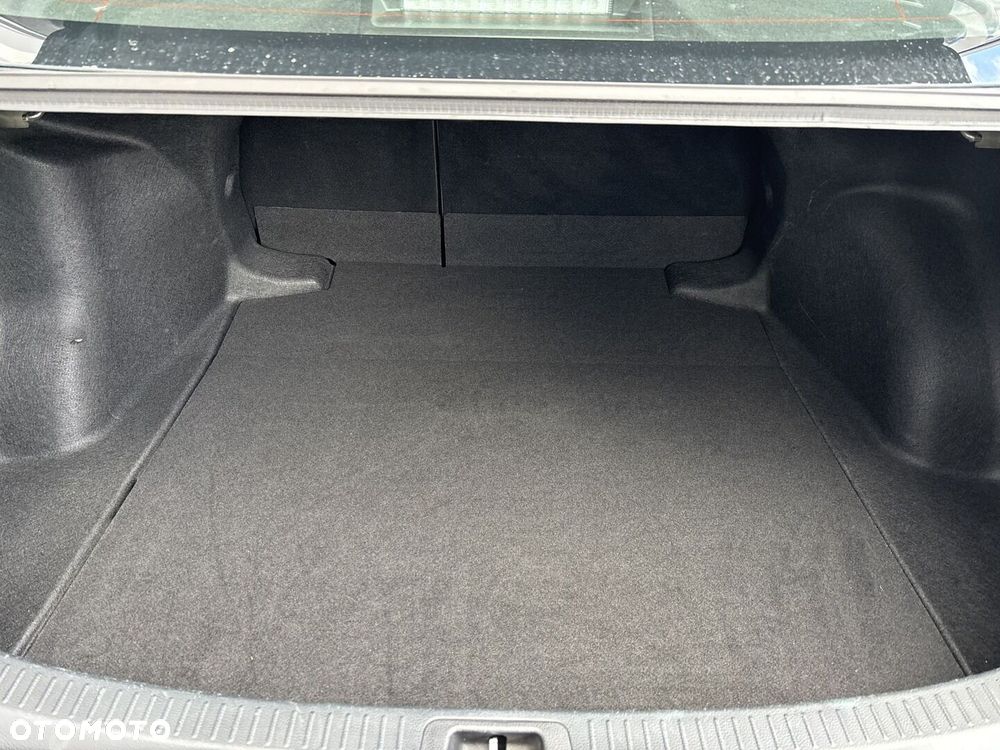 Toyota Corolla 1.8 Hybrid Comfort - 23