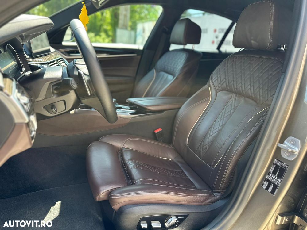 BMW Seria 5 530d AT - 12