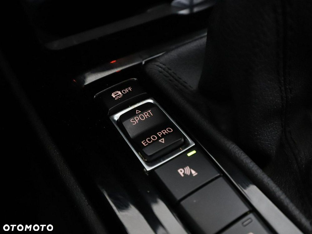 BMW X1 sDrive18d xLine - 30