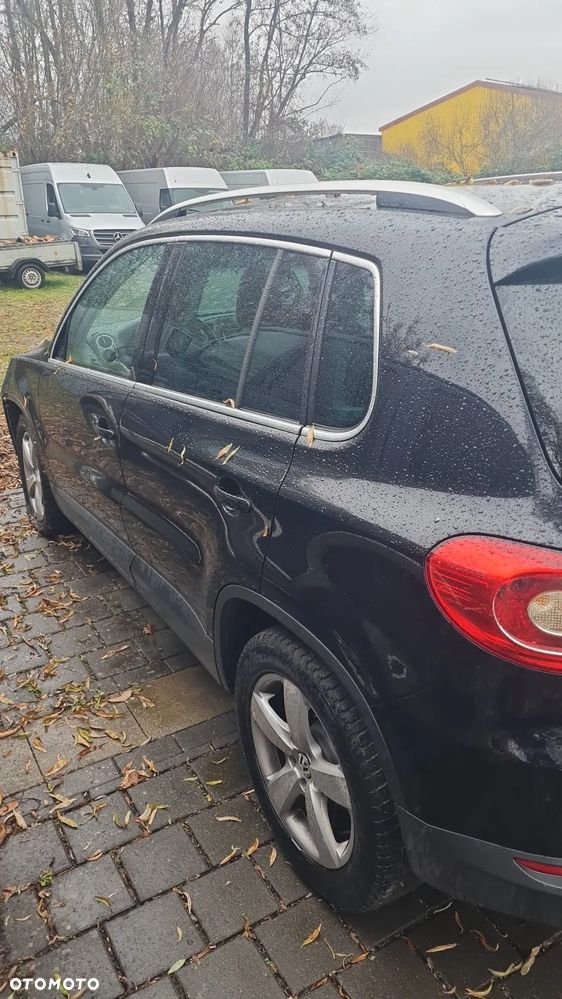 Volkswagen Tiguan - 4