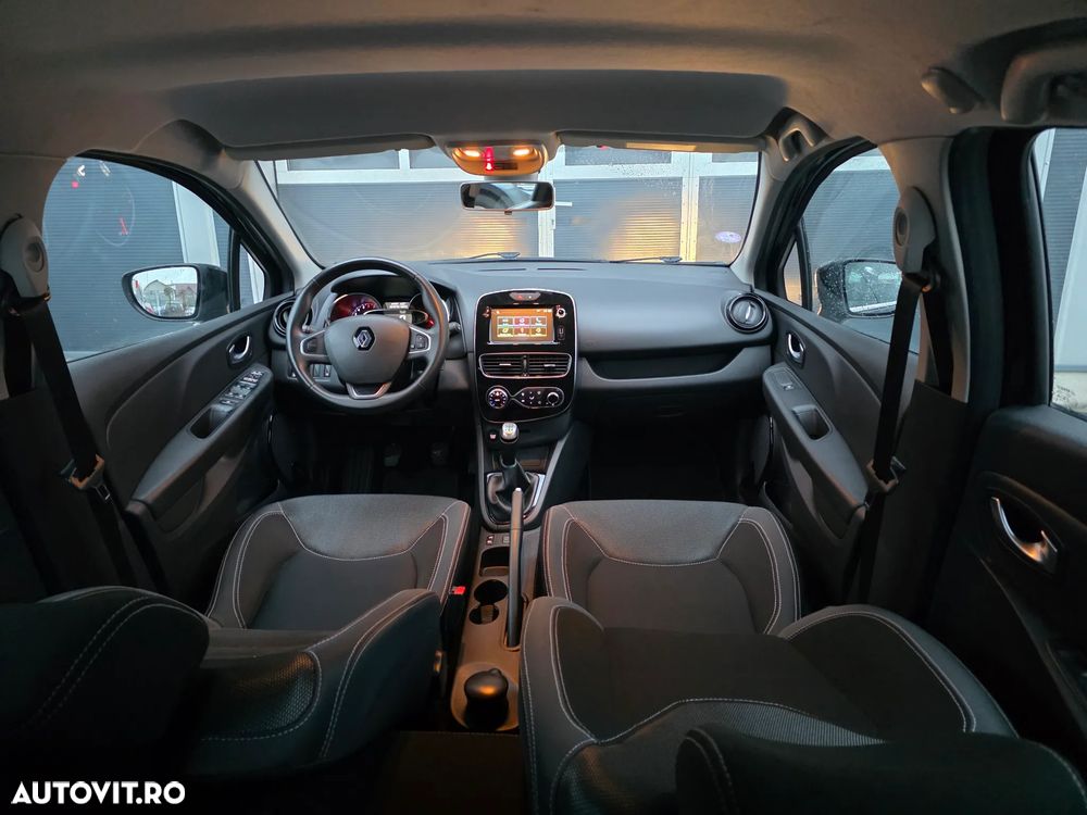 Renault Clio - 7
