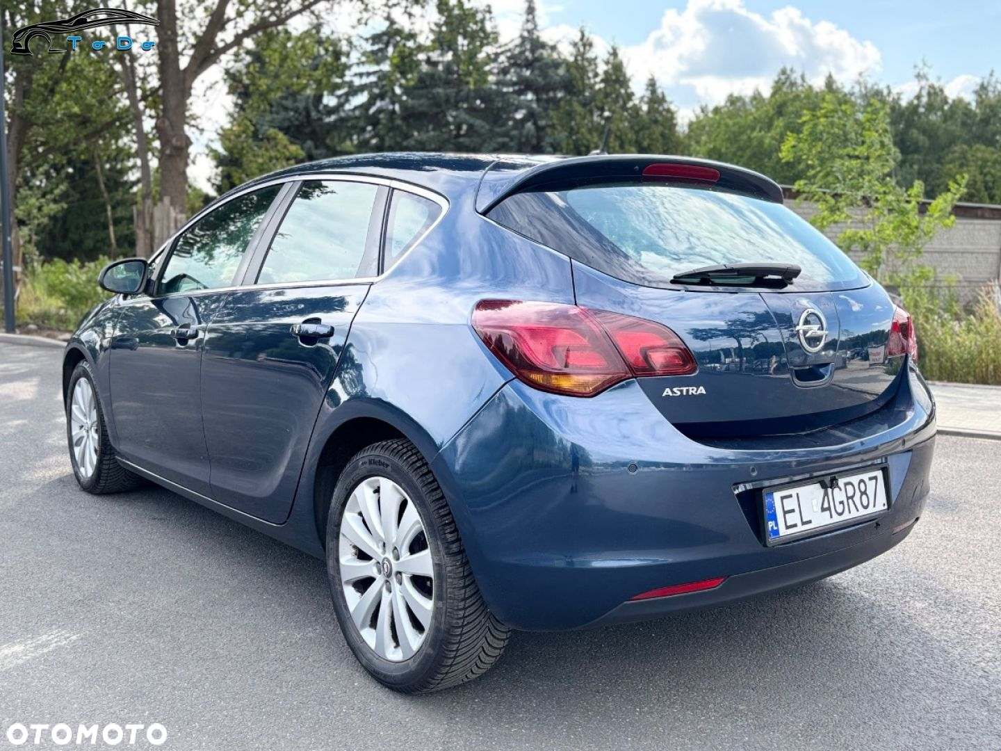 Opel Astra IV 1.6 Cosmo EU6 - 10