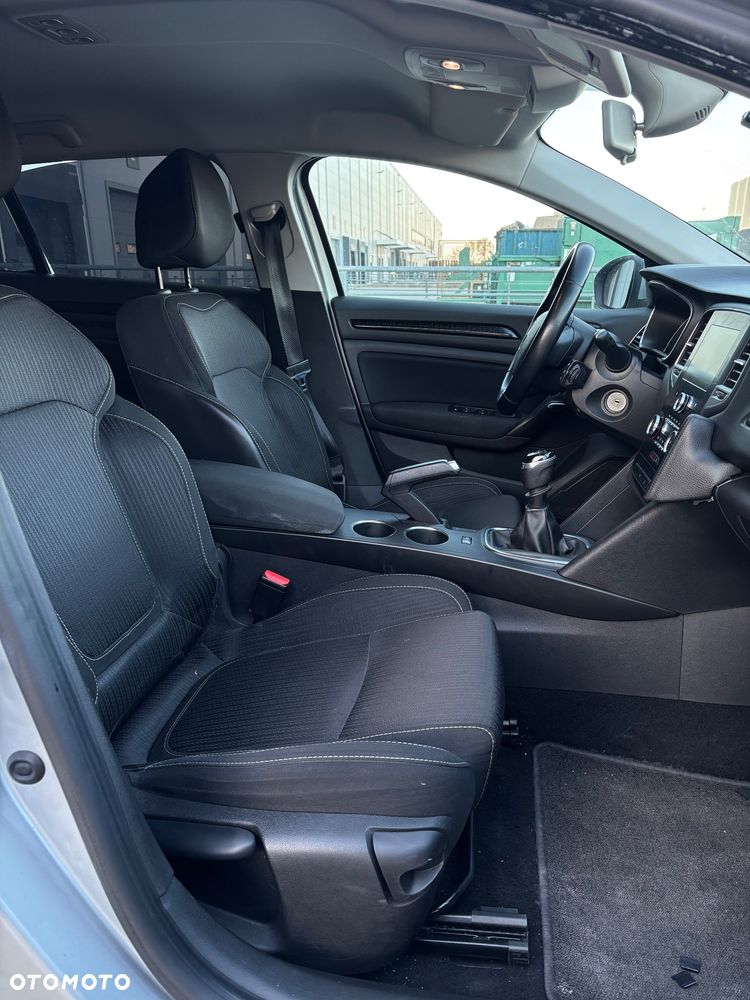 Renault Megane ENERGY TCe 100 INTENS - 11