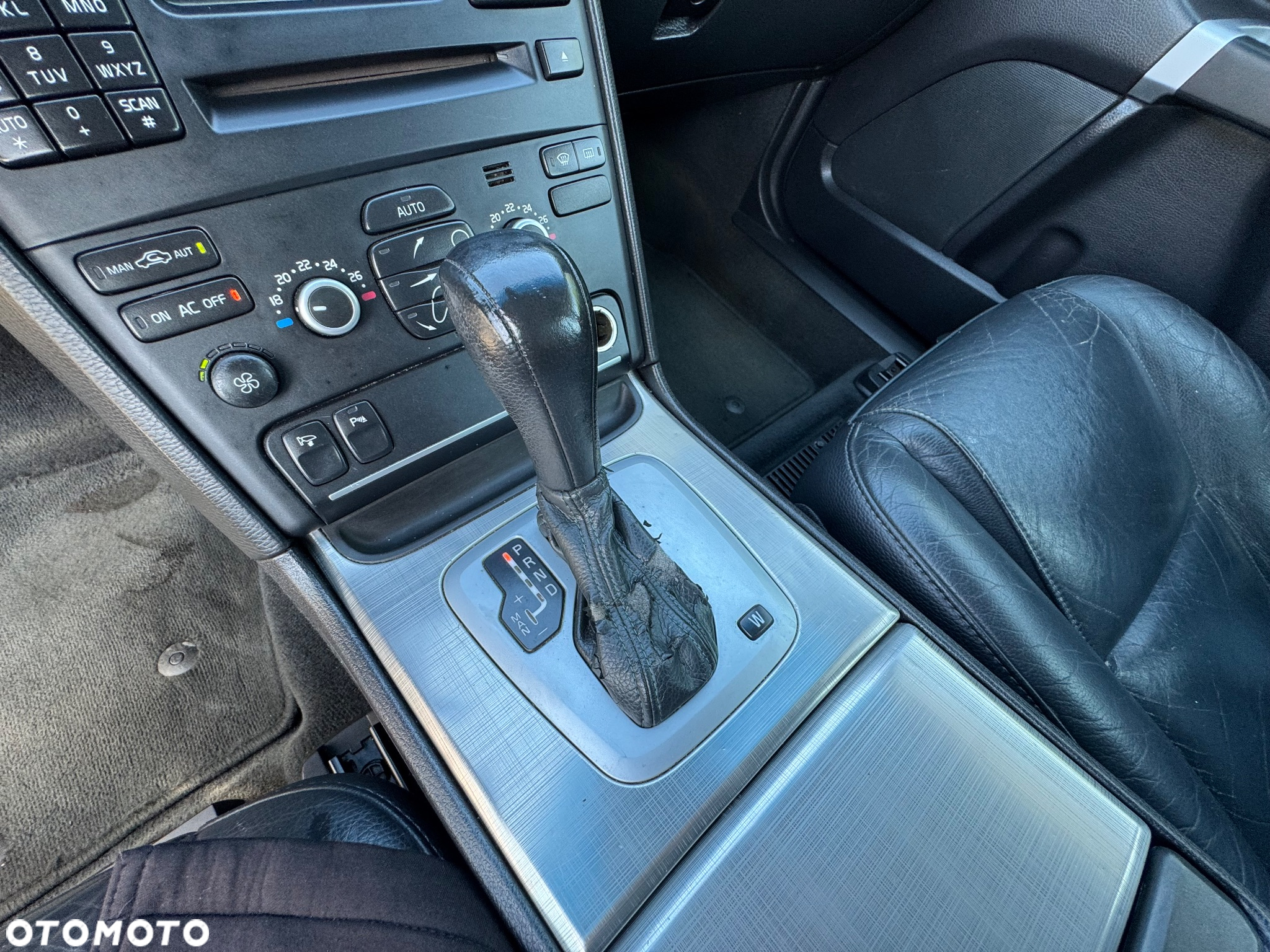 Volvo XC 90 D5 Momentum - 21