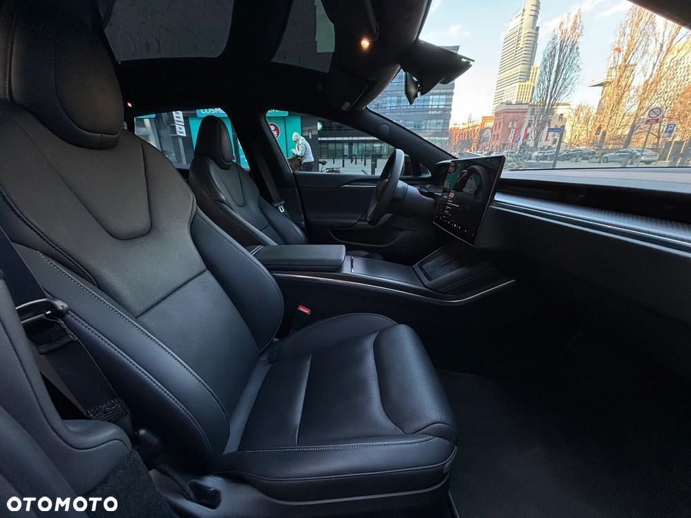Tesla Model S Plaid - 11