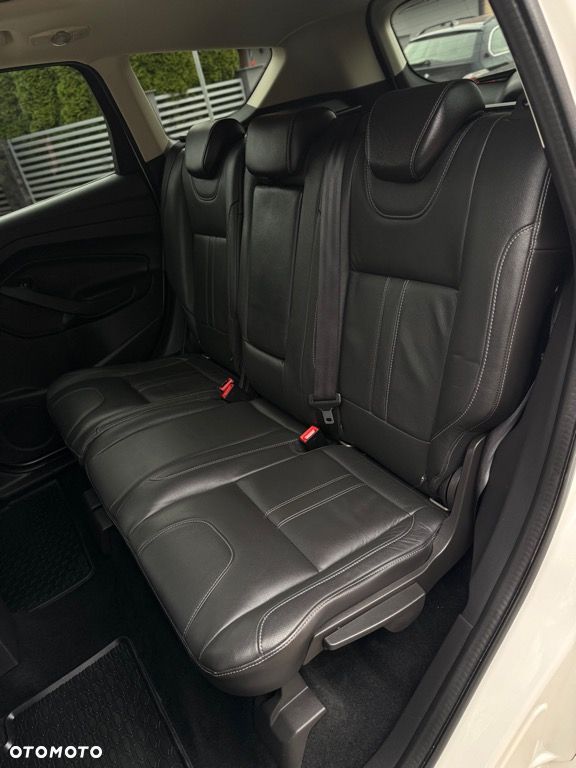 Ford Kuga 2.0 TDCi 4x4 Titanium - 8