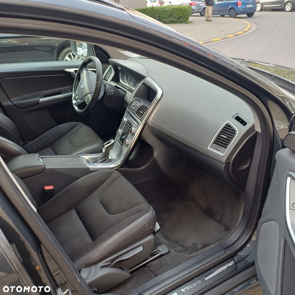 Volvo XC 60 D4 Geartronic Momentum - 2