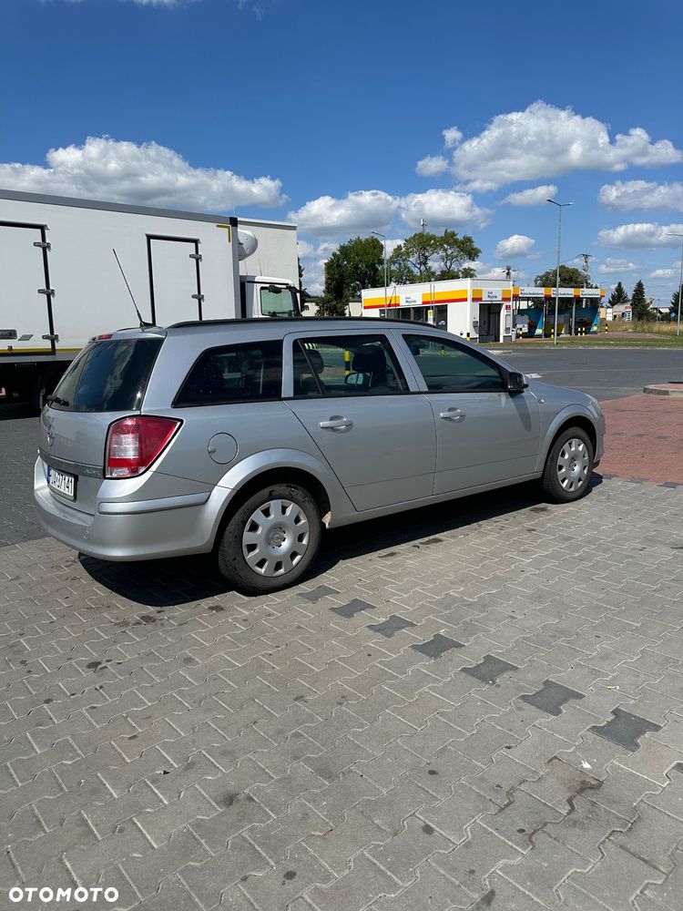 Opel Astra 1.7 CDTI - 4
