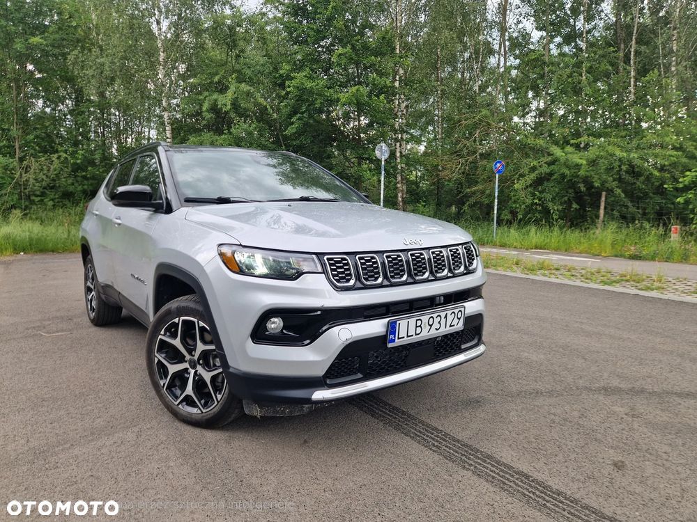 Jeep Compass - 16