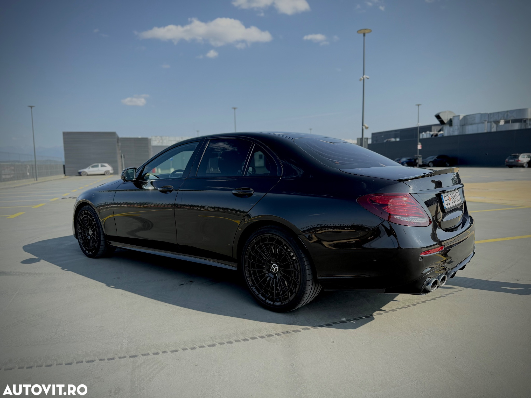 Mercedes-Benz E 400 4Matic 7G-TRONIC Avantgarde - 4