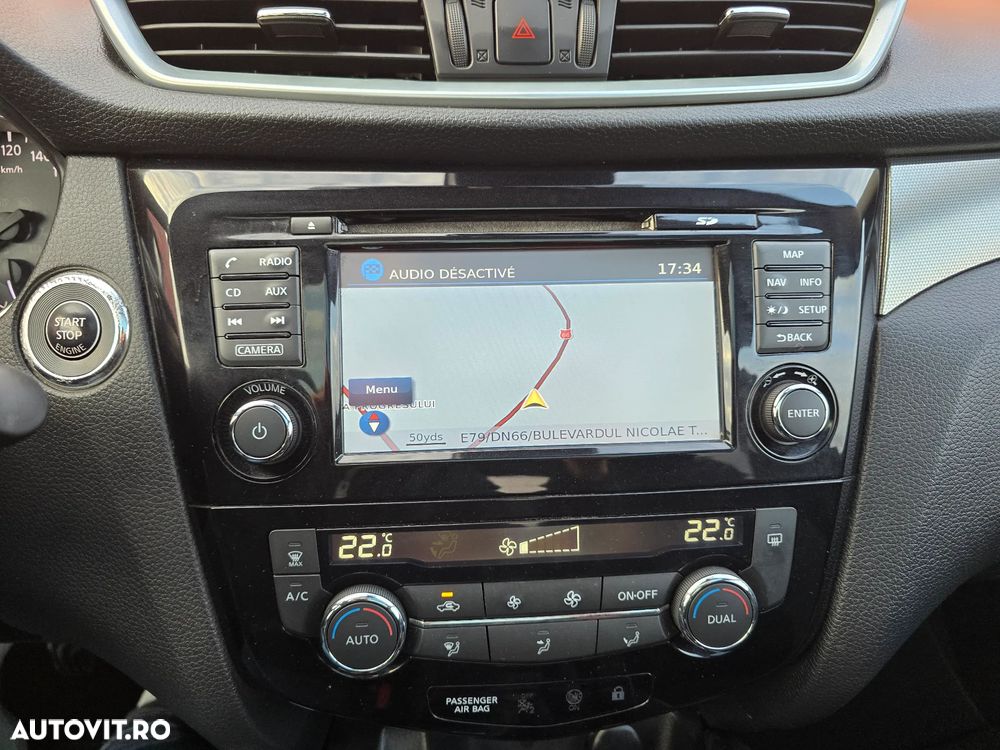 Nissan Qashqai 1.5 DCI N-Connecta - 11