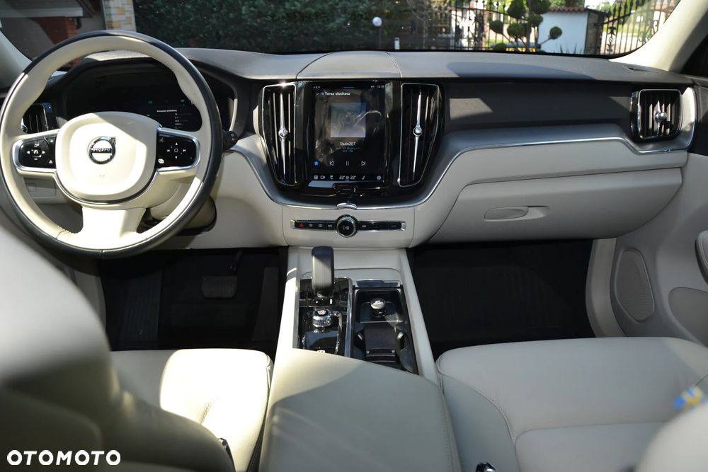 Volvo XC 60 B5 B AWD Core - 13