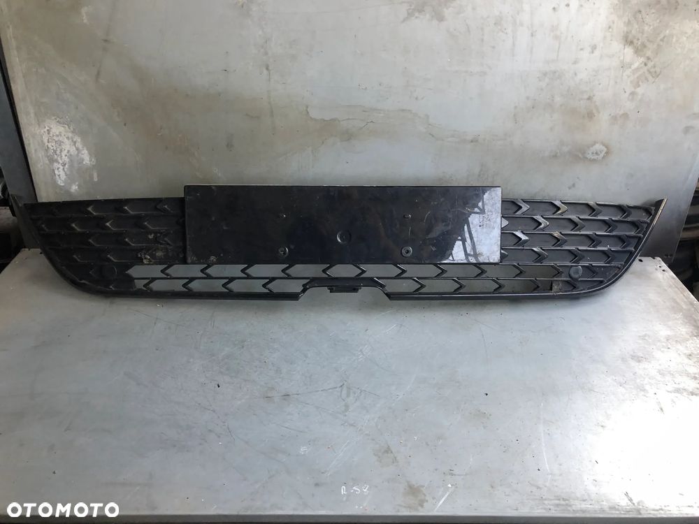 R206 . Grill Kratka Środkowa Zderzaka Przód 53112-02E20 Toyota Corolla E21 Lift PDC 2023R- - Wysyłka