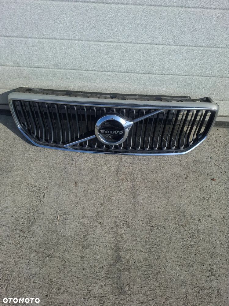Volvo XC40 Gril atrapa 31457342 - 1