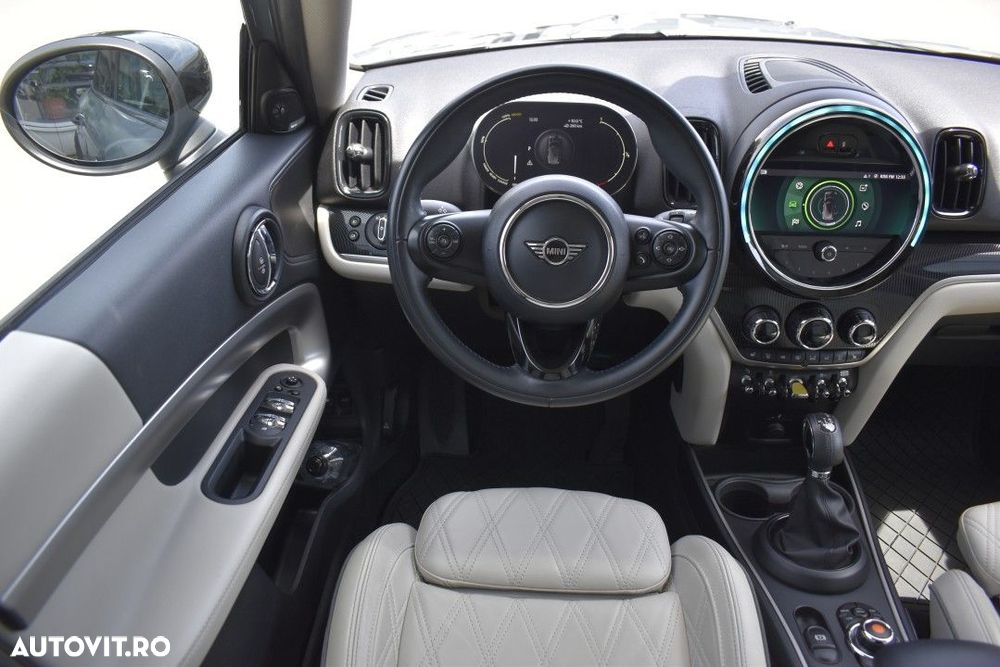 Mini Countryman Cooper SE ALL4 AT - 14