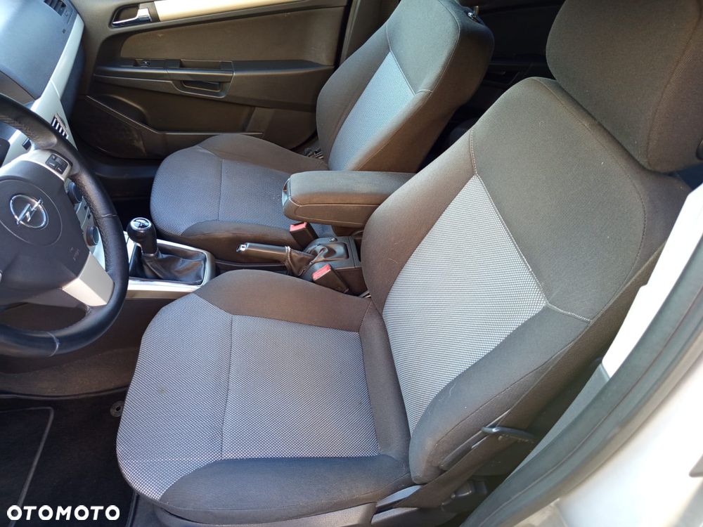 Opel Astra 1.4 Club - 16