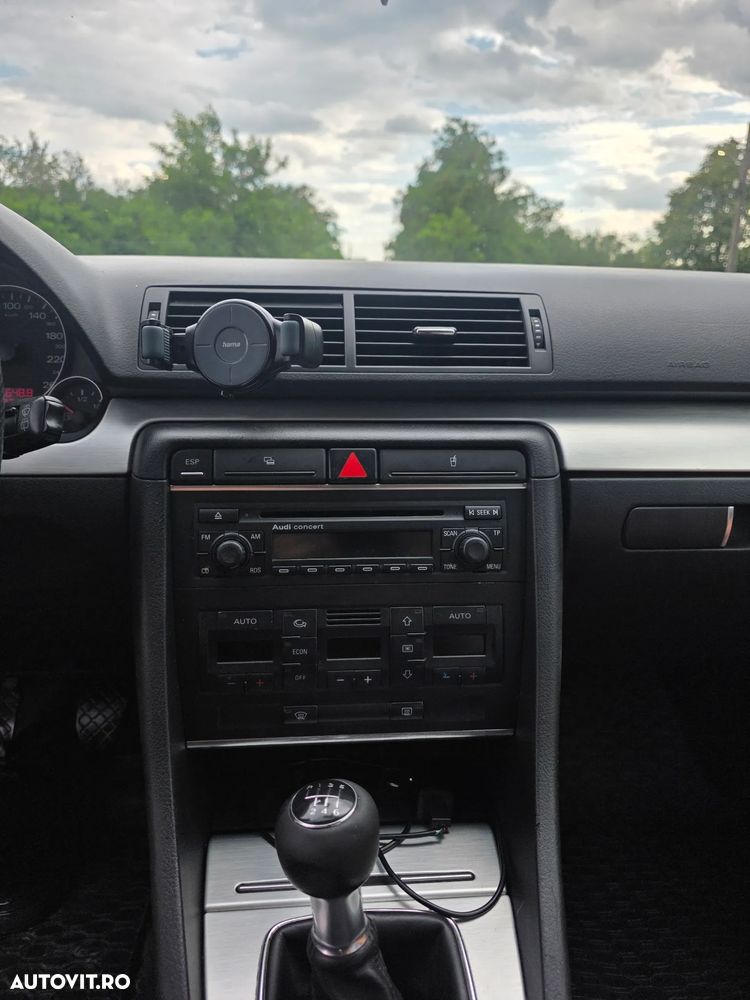 Audi A4 Limuzina 2.0 TDI - 13