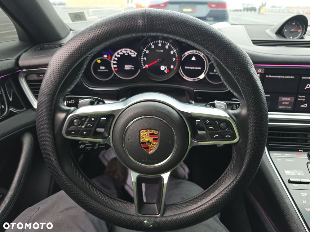 Porsche Panamera PDK - 6