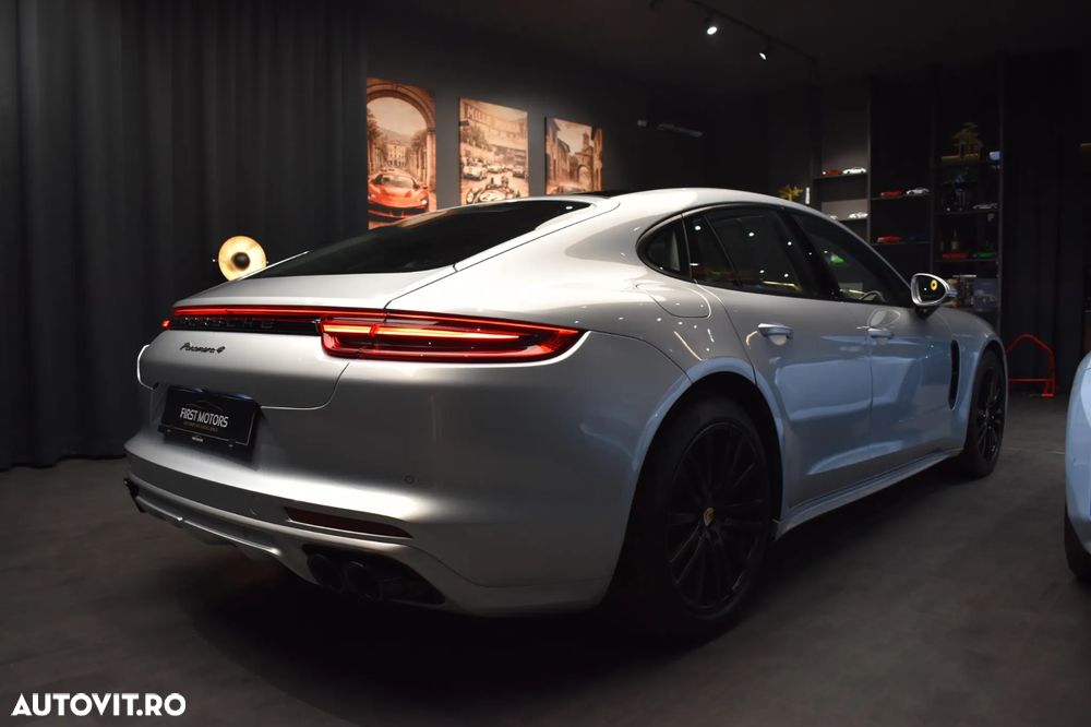 Porsche Panamera 4 - 7
