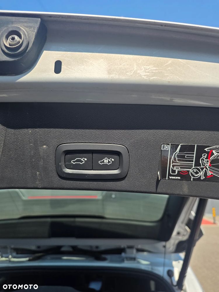 Volvo XC 40 T4 Recharge DKG Inscription Expression - 7