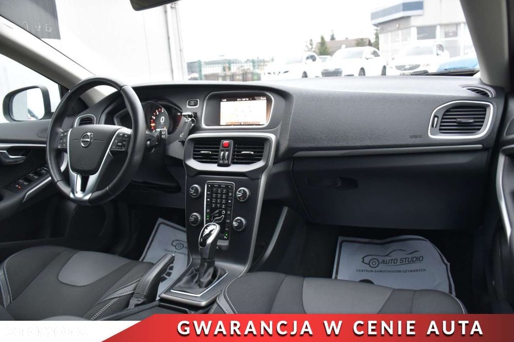 Volvo V40 T2 Geartronic Momentum - 9