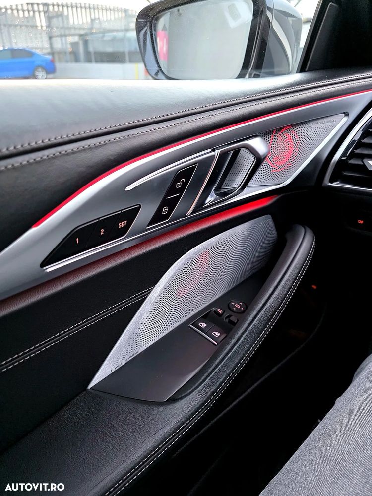 BMW M8 M850i xDrive - 16