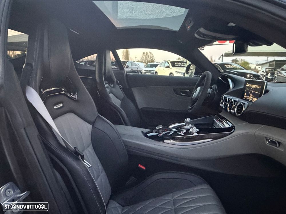 Mercedes-Benz AMG GT - 13