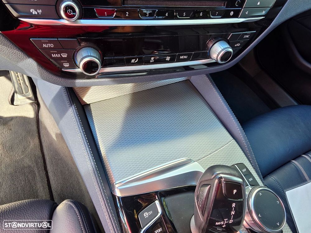 BMW 530 e iPerformance Pack M - 34