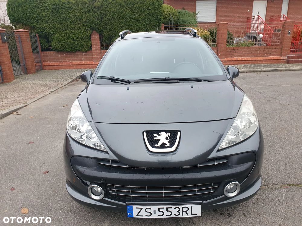 Peugeot 207 - 21