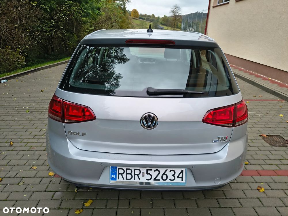 Volkswagen Golf 1.6 TDI BlueMotion Comfortline - 9
