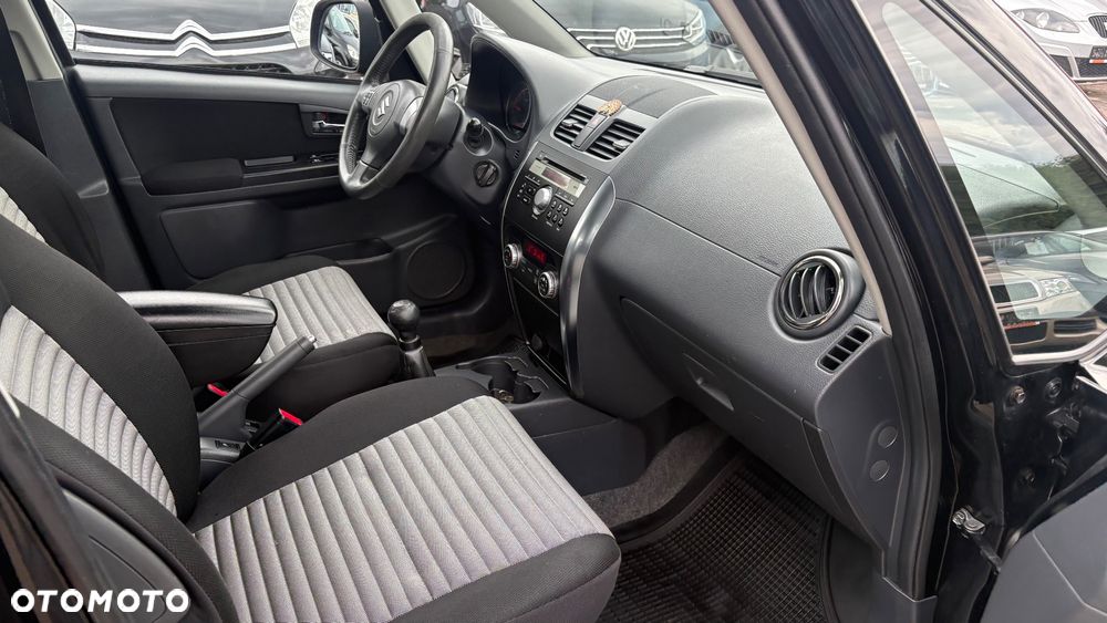 Suzuki SX4 1.6 Comfort - 14