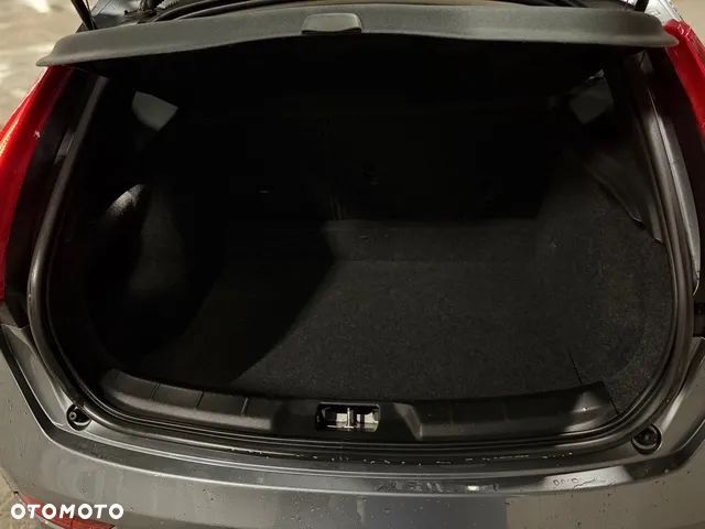 Volvo V40 D2 Drive-E Dynamic Edition - 9