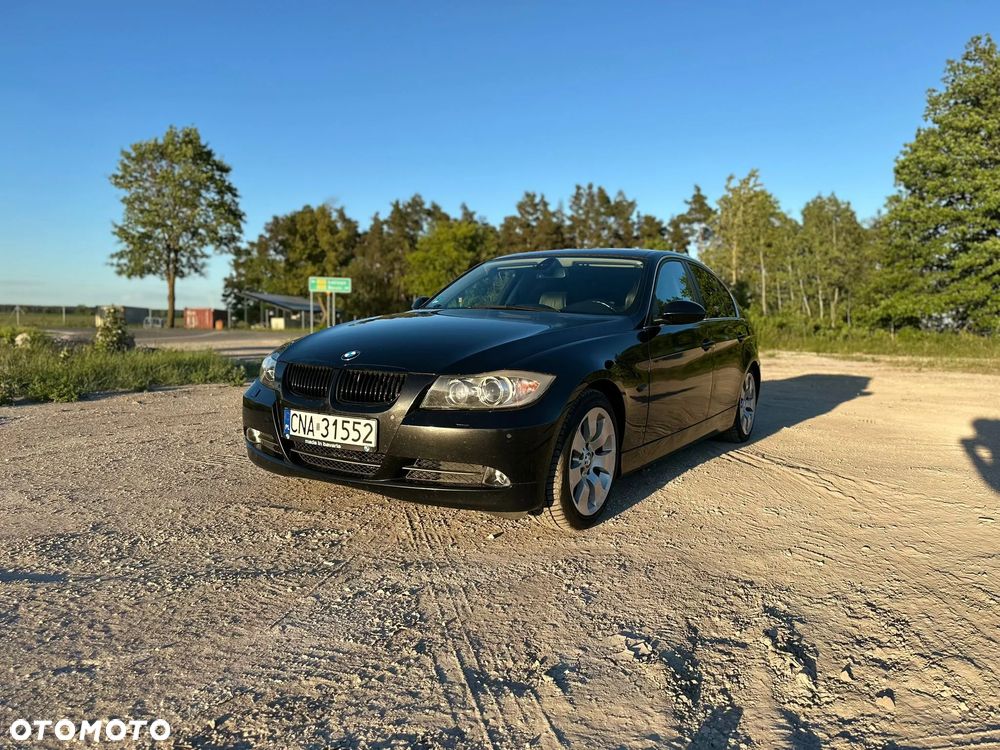 BMW Seria 3 330i - 15