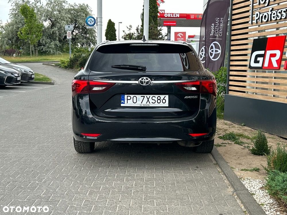 Toyota Avensis - 4