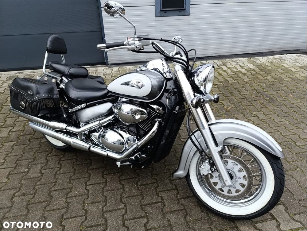 Suzuki VL 800 Volusia - 14