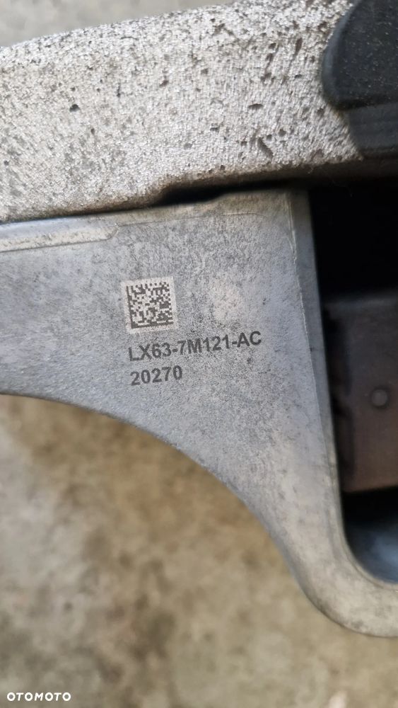 Ford Escape IV poduszka silnika lewa 2020 - 4