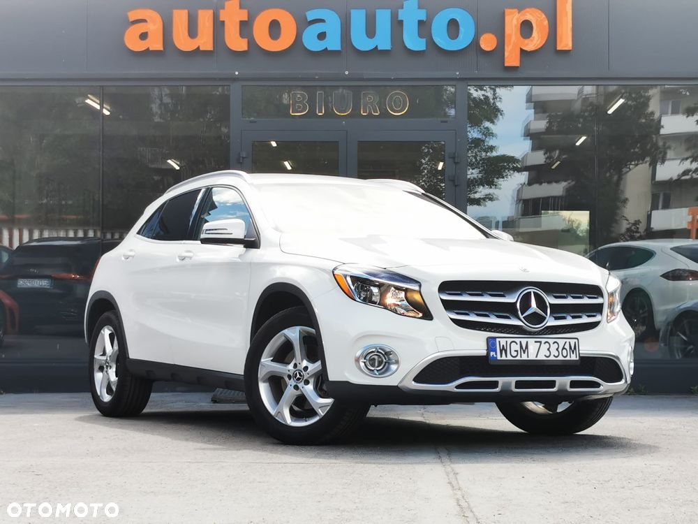 Mercedes-Benz GLA 250 7G-DCT UrbanStyle Edition - 1