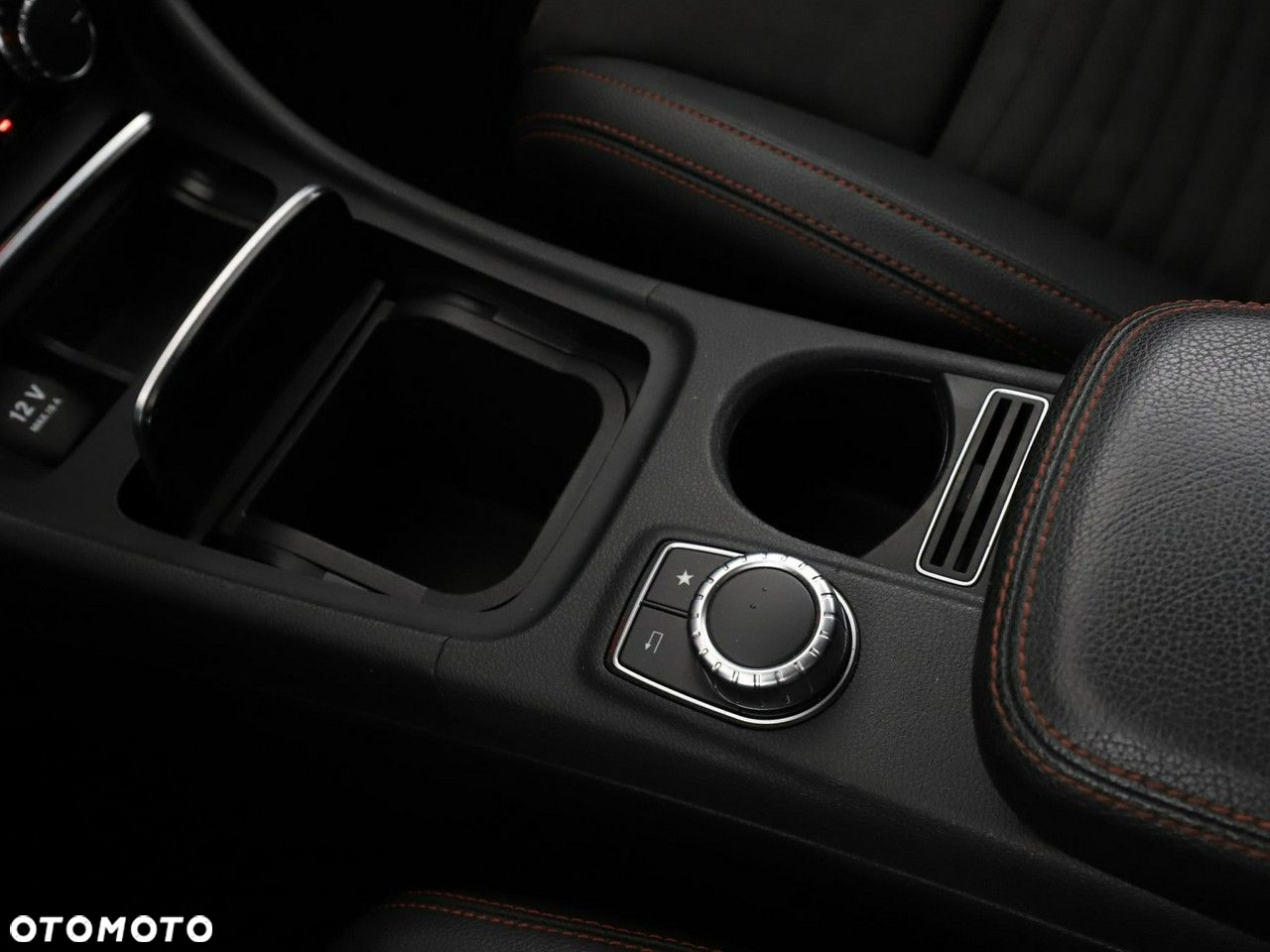 Mercedes-Benz CLA Shooting Brake 180 7G-DCT AMG Line - 29