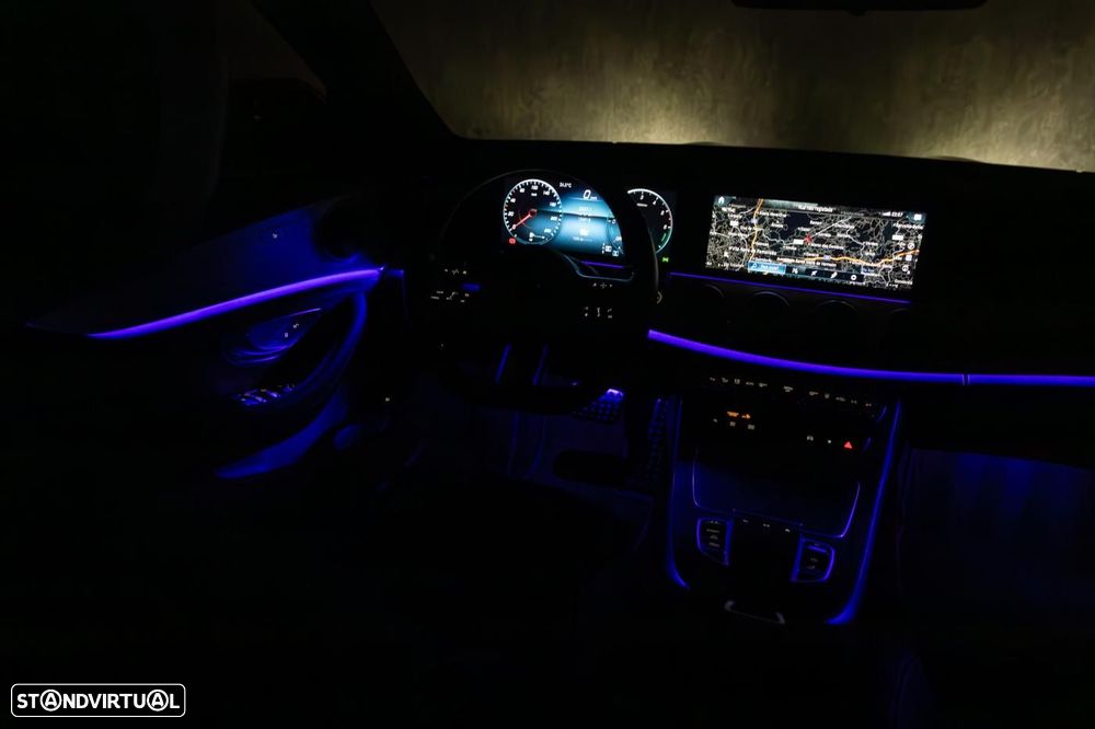 Mercedes-Benz E 300 de T 9G-TRONIC AMG Line - 34