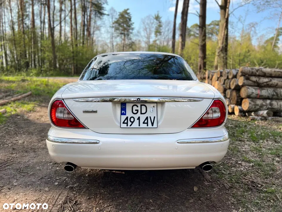 Jaguar XJ - 5