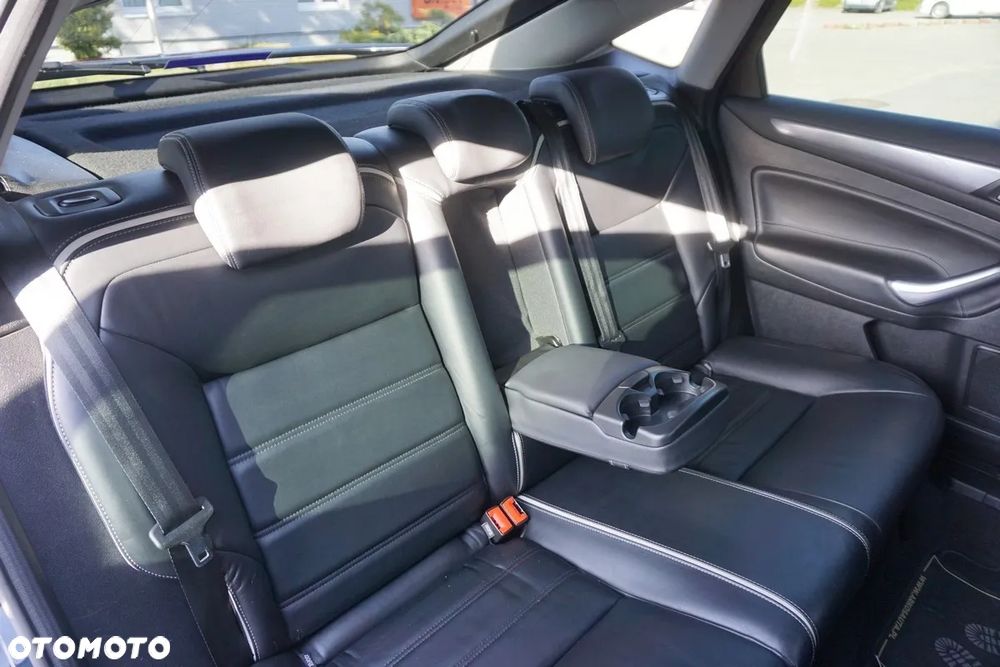 Ford Mondeo 2.0 TDCi Business Edition - 37