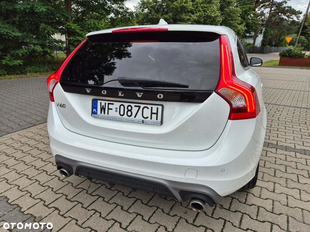 Volvo V60 D4 Drive-E R-Design Momentum - 10