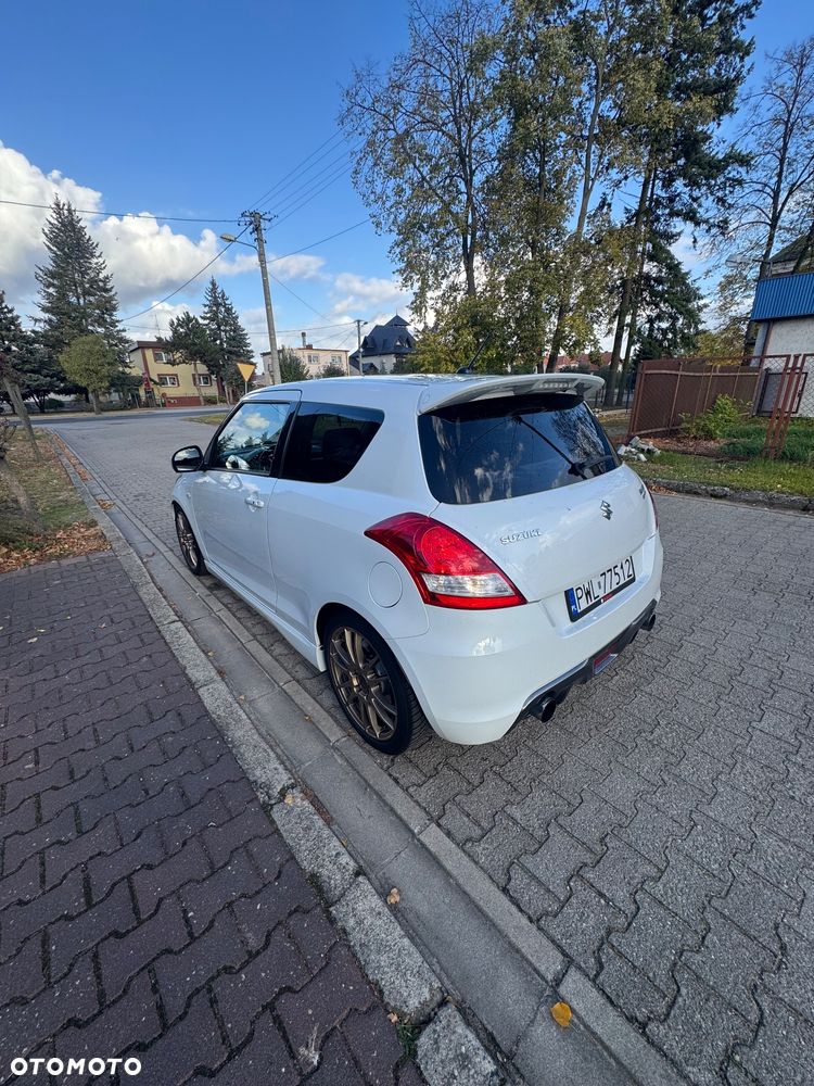 Suzuki Swift 2015 photo 2