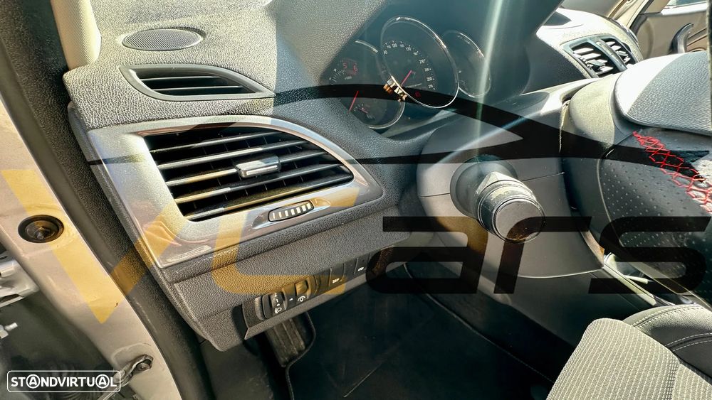 Renault Mégane Sport Tourer 1.5 dCi GT Line J18 - 14