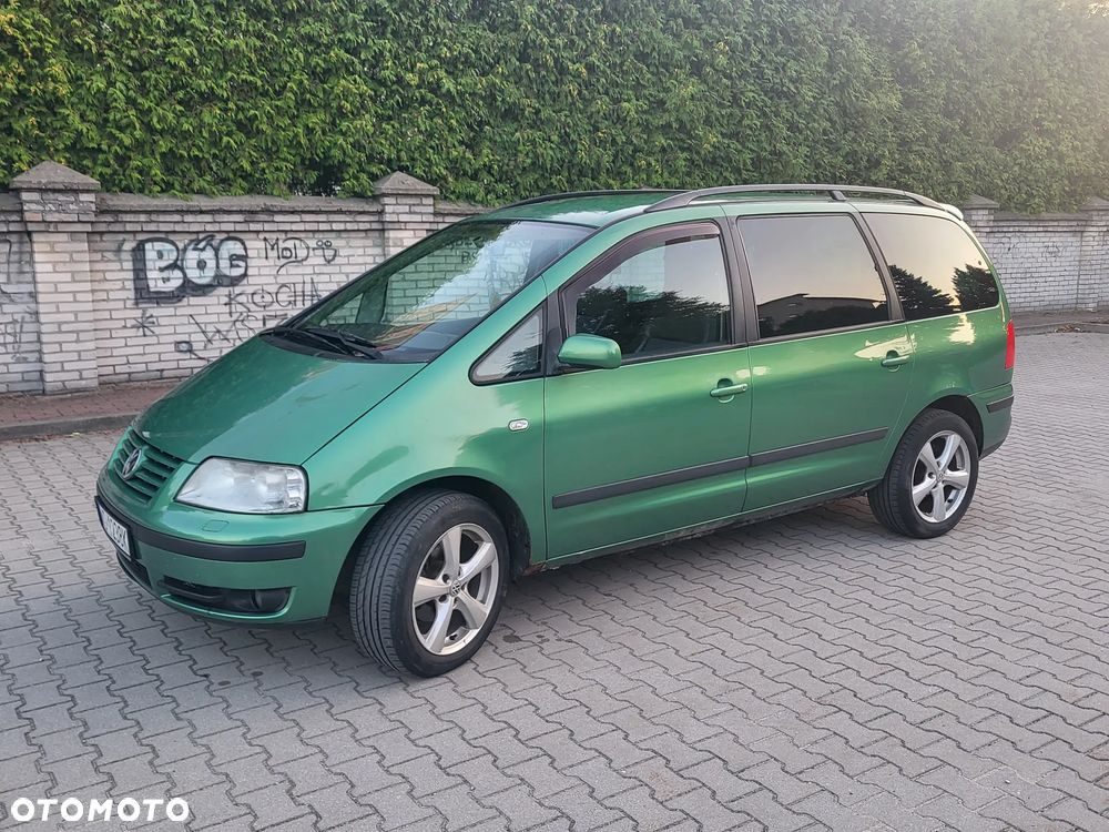 Volkswagen Sharan 1.9 TDI Highline - 3