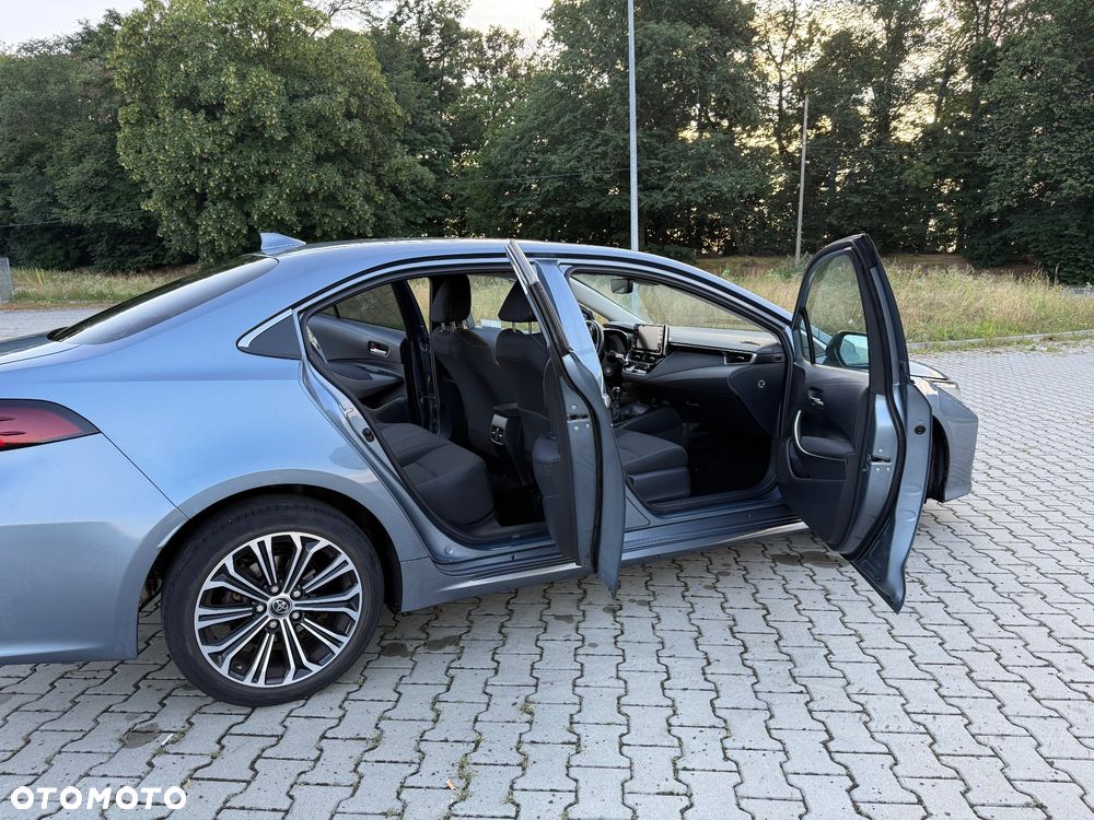 Toyota Corolla 1.6 Executive - 11