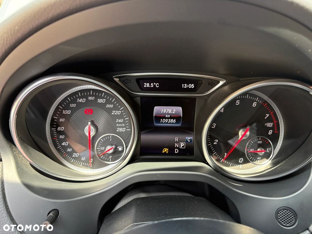 Mercedes-Benz GLA - 19